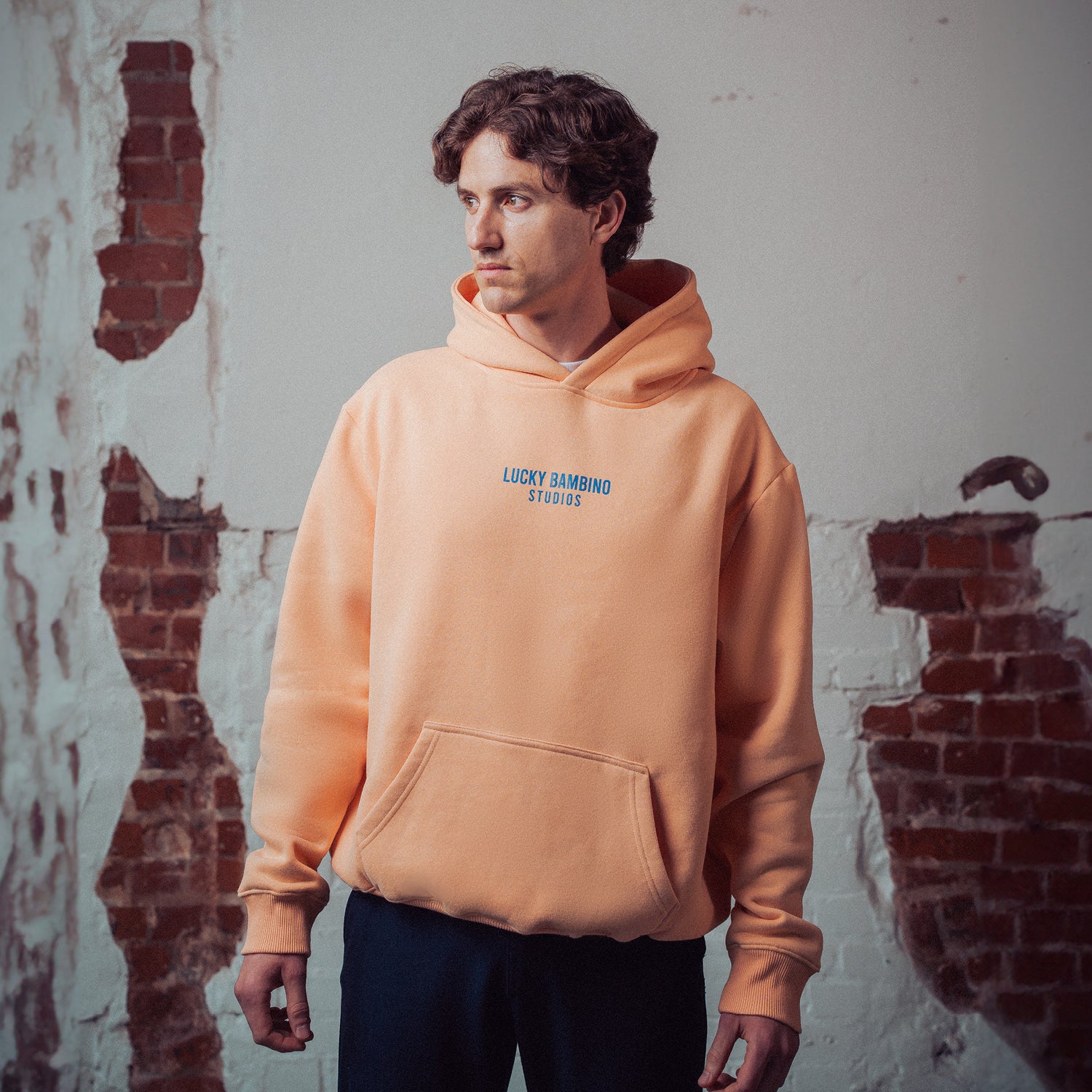 Oversized Hoodie Classic Peach Fuzz (Blue Logo)